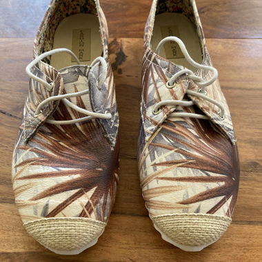 Scarpe allacciate multicolori