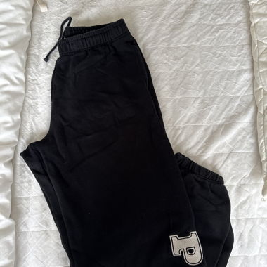Black sweatpants