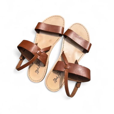Sandales en cuir marron