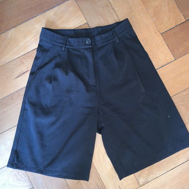 Shorts neri a vita alta