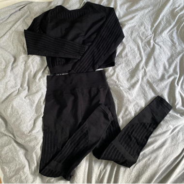 Ensemble de sport noir