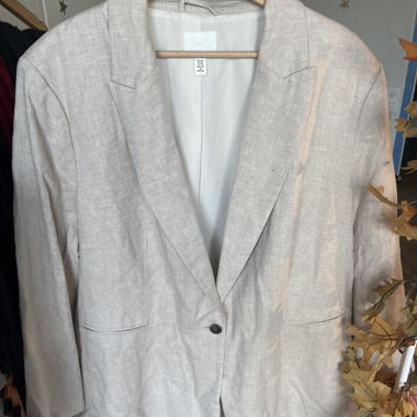 Beige summer blazer