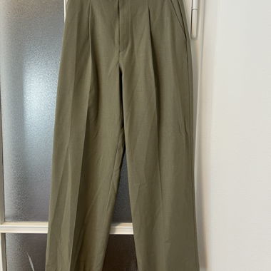 Uniqlo suit trousers