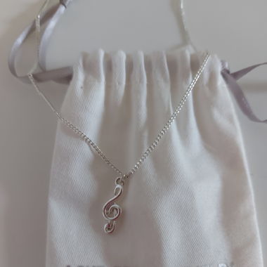 Collier argenté clé de sol
