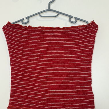 Haut rouge