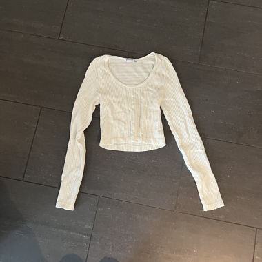 weisses Langarmshirt