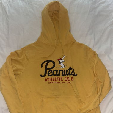 PEANUTS 