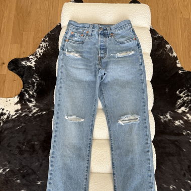 Levis 501 jeans