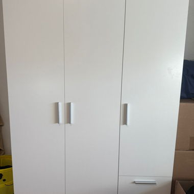 Armadio bianco a 3 ante