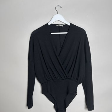 Top body Zara nero