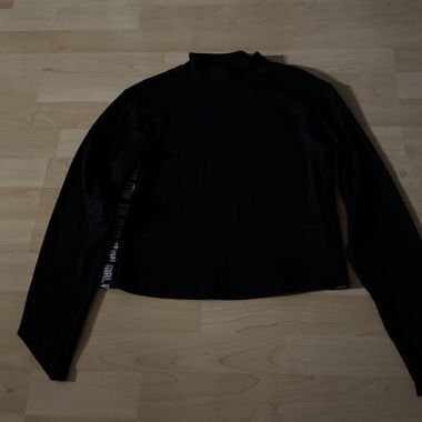 Langarmshirt mit Schriftzug an der Seite 