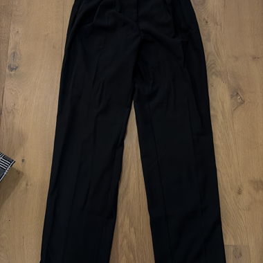 Schwarze Stoffhose H&M Gr. 38