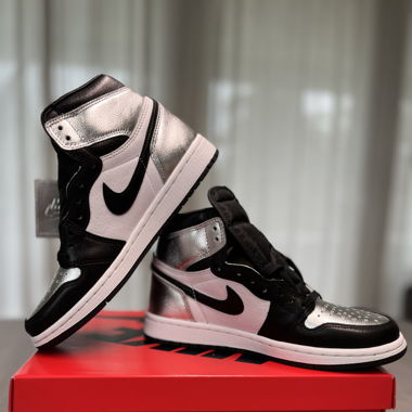 Air Jordan 1 High Silvertoe 