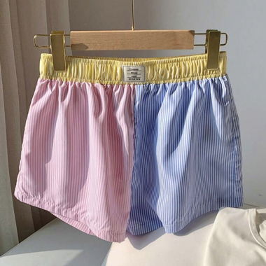 Short tricolore 