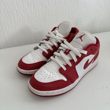 Magnifica Nike Air Jordan 1 Low GS