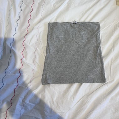 Tube top subdued 