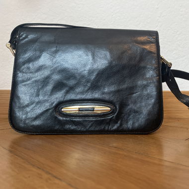 Sac bandoulière en cuir noir
