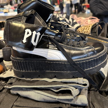 Sneakers Puma nere con velcro