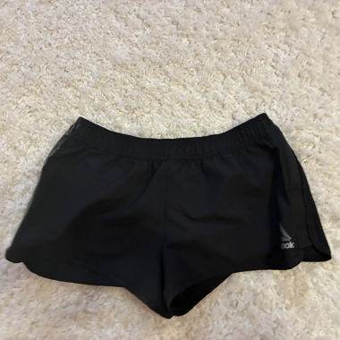 Short neri Reebok