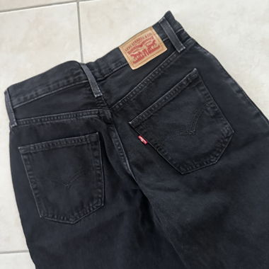 Black Levi‘s Dad Jeans