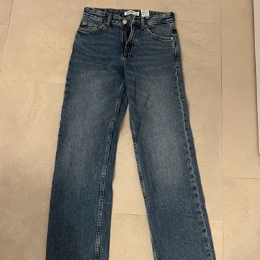 Pull&Bear straight leg blue jeans