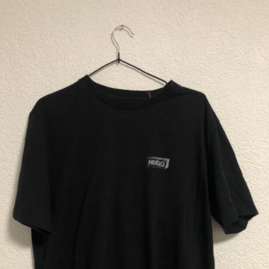 HUGO TSHIRT