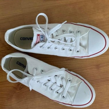 Low top White Converse
