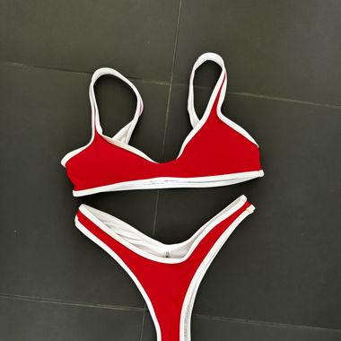 bikinis 