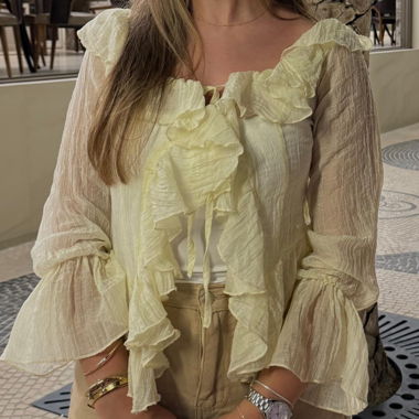 Rueschenbluse mit Trompetenaermeln