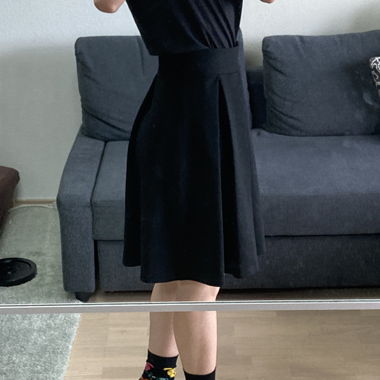 Midi length Skirt