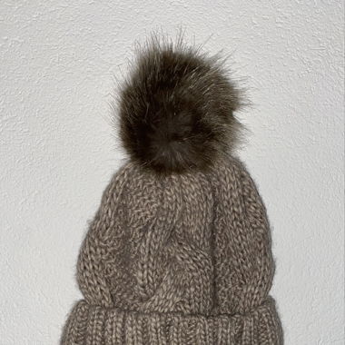 Bonnet avec pompons 