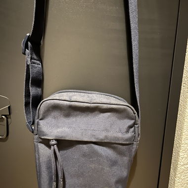 Sac à bandoulière Lacoste bleu 
