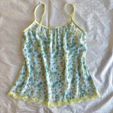“Ms Bubble” geometric lace trim mesh cami top