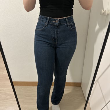 724 High Rise Slim Straight