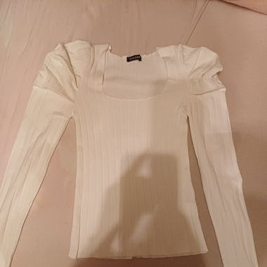 Weises Langarm Shirt