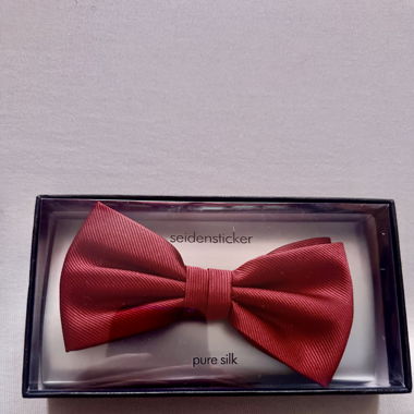 rote Fliege / red bowtie