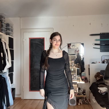 Schwarzes Shine Mesh-Kleid