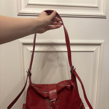 red 2000s shoulderbag
