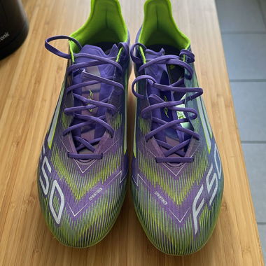Chaussures de foot adidas violet/vert