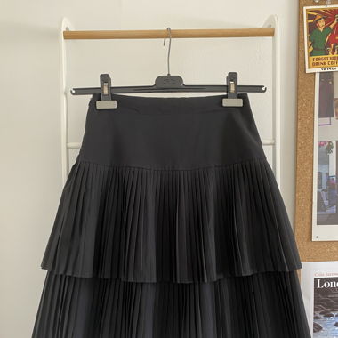 Pleated midi skirt