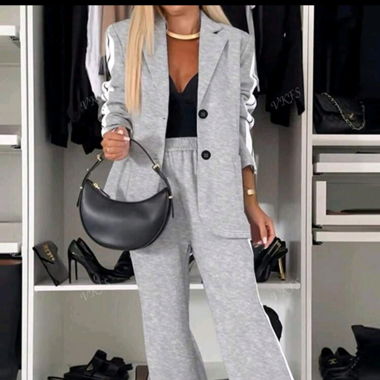 Ensemble gris