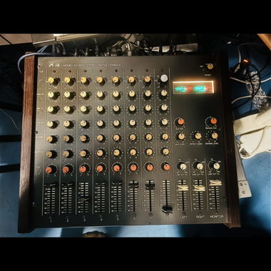 Table pre vox vintage