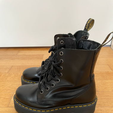 Dr. Martens Jadon Plateau Boots