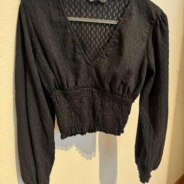 Elegante schwarze Bluse