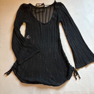 Black beach shirt