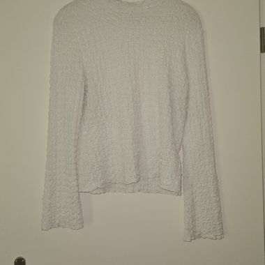 White long-sleeve shirt
