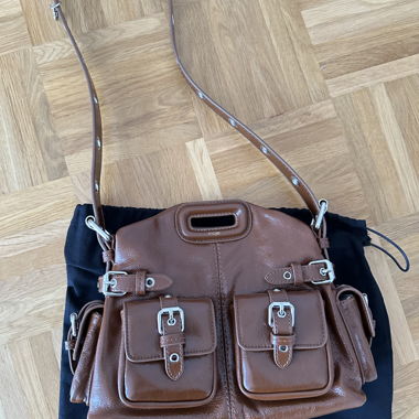 Borsa Maje