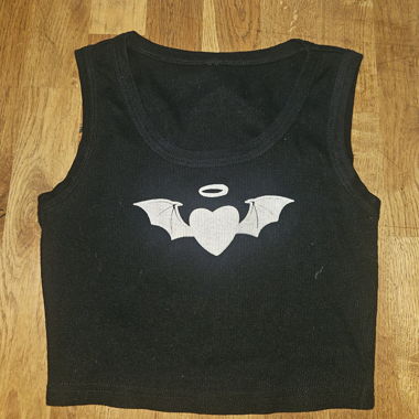 Top a maniche corte con stampa Black-Heart