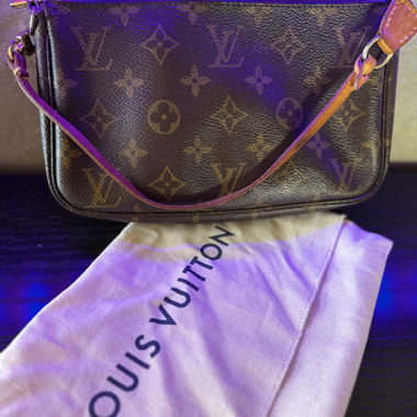 Louis Vuitton Monogramm-Pochette