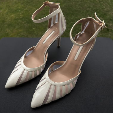 Cream Heels